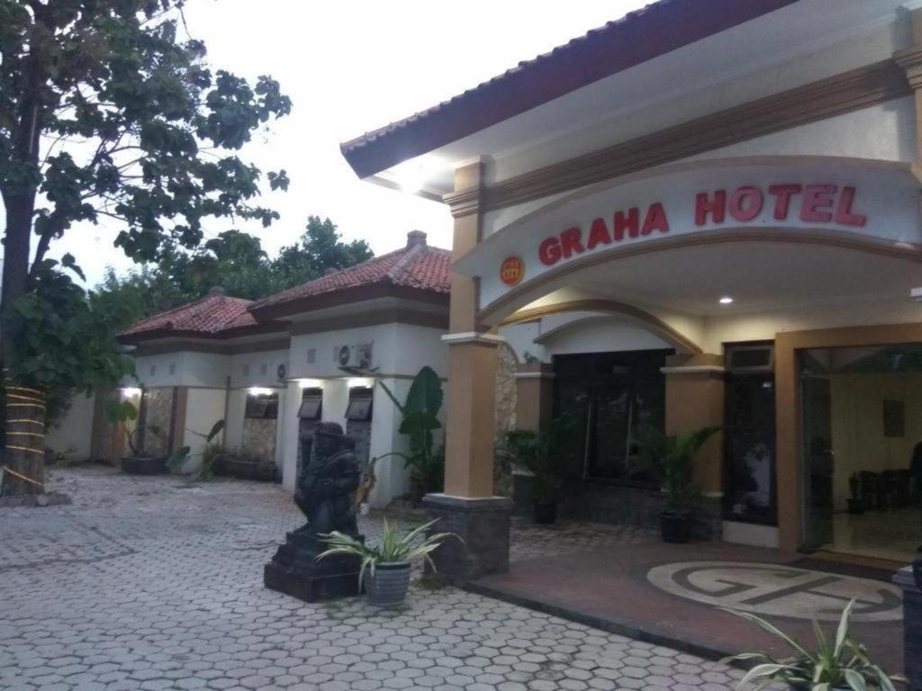 Graha Hotel Sragen Exterior photo